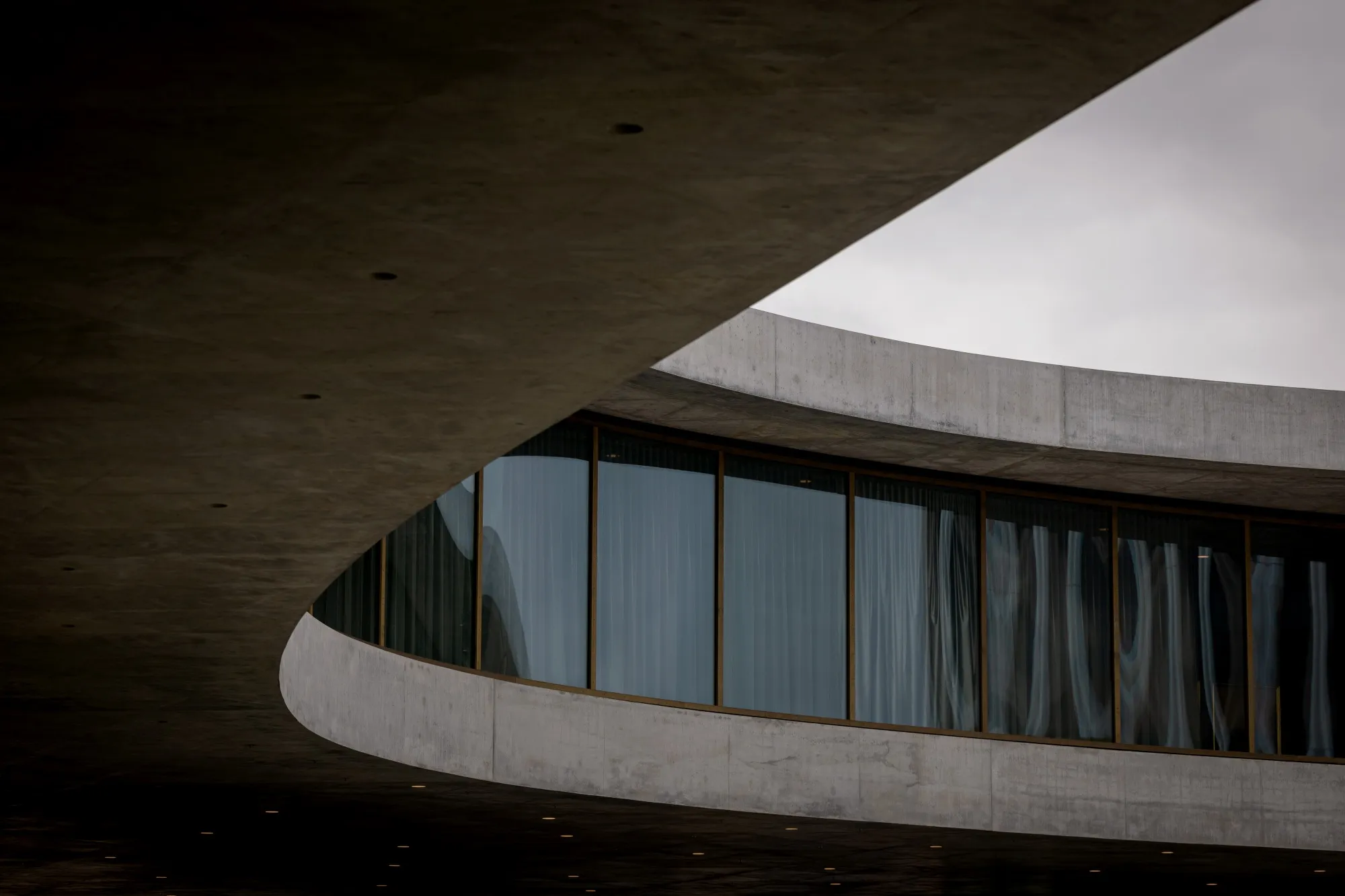LACMA's David Geffen Galleries in Los Angeles Reshape the Museum as a Continuous Elevated Space 11 LACMA's David Geffen Galleries in Los Angeles