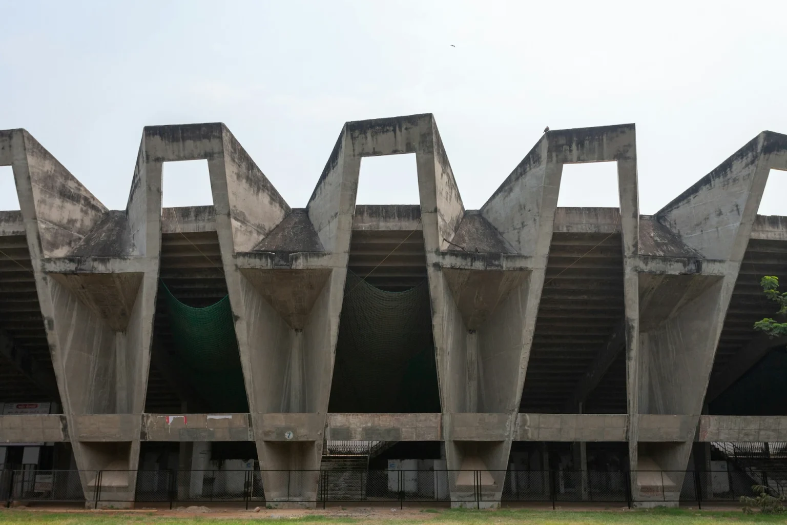 How to Balance Brutalism and Biophilia in Architecture