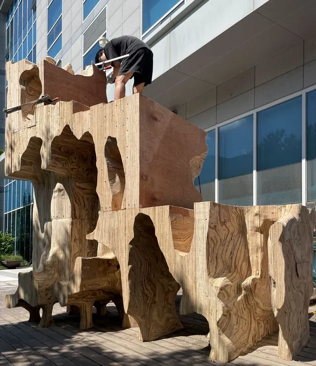Reinterpreting Traditional Hanok Korean Architecture with AI Through Flow, Form, and Spatial Logic 5 Reinterpreting Traditional Hanok Korean Architecture with AI Through Flow, Form, and Spatial Logic