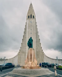 8 Proto-Parametric Churches That Were Ahead of Their Time
