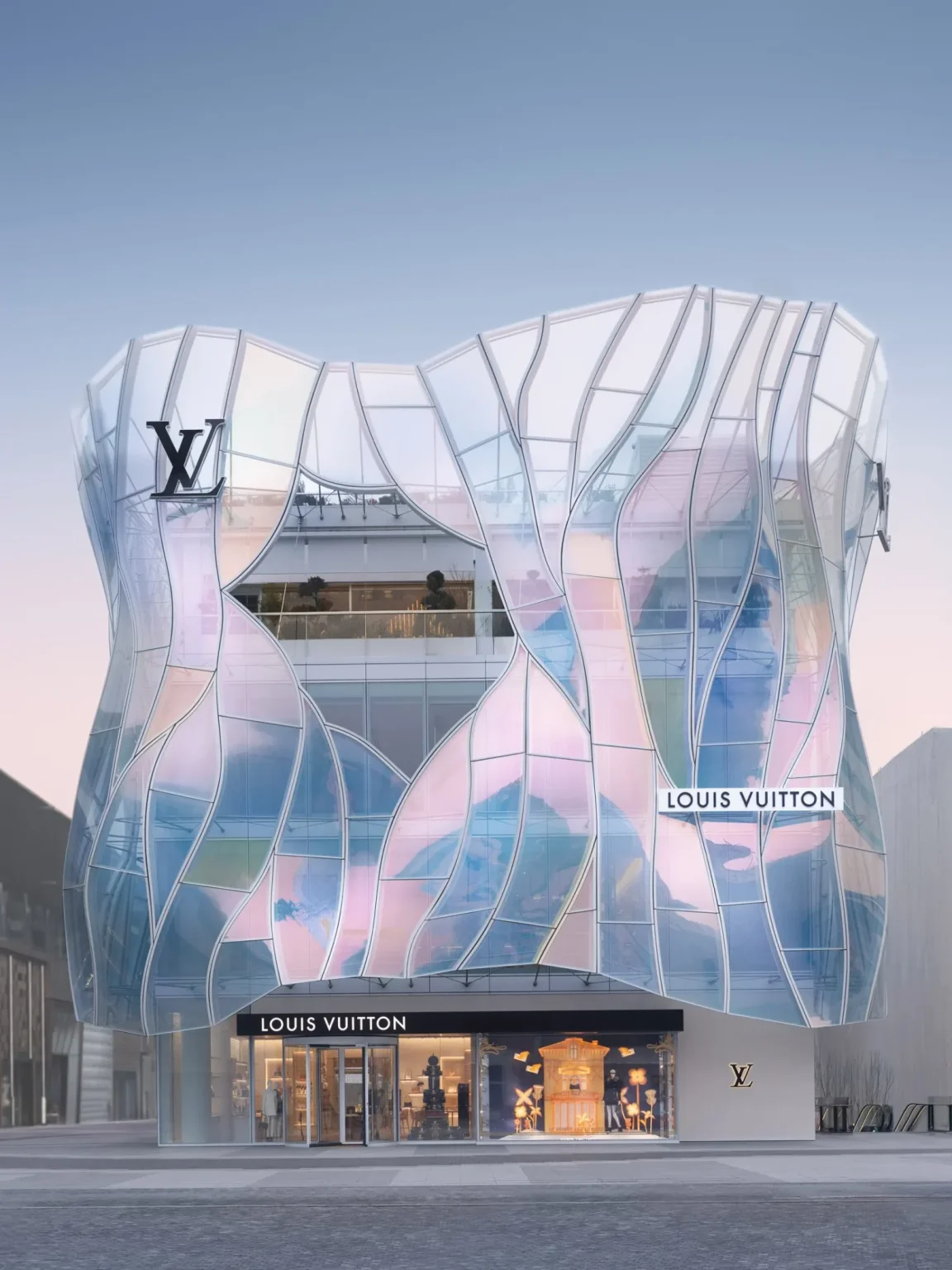 Luxury Retail Architecture Defined by Fluid Façades and Experiential Flagship Interiors