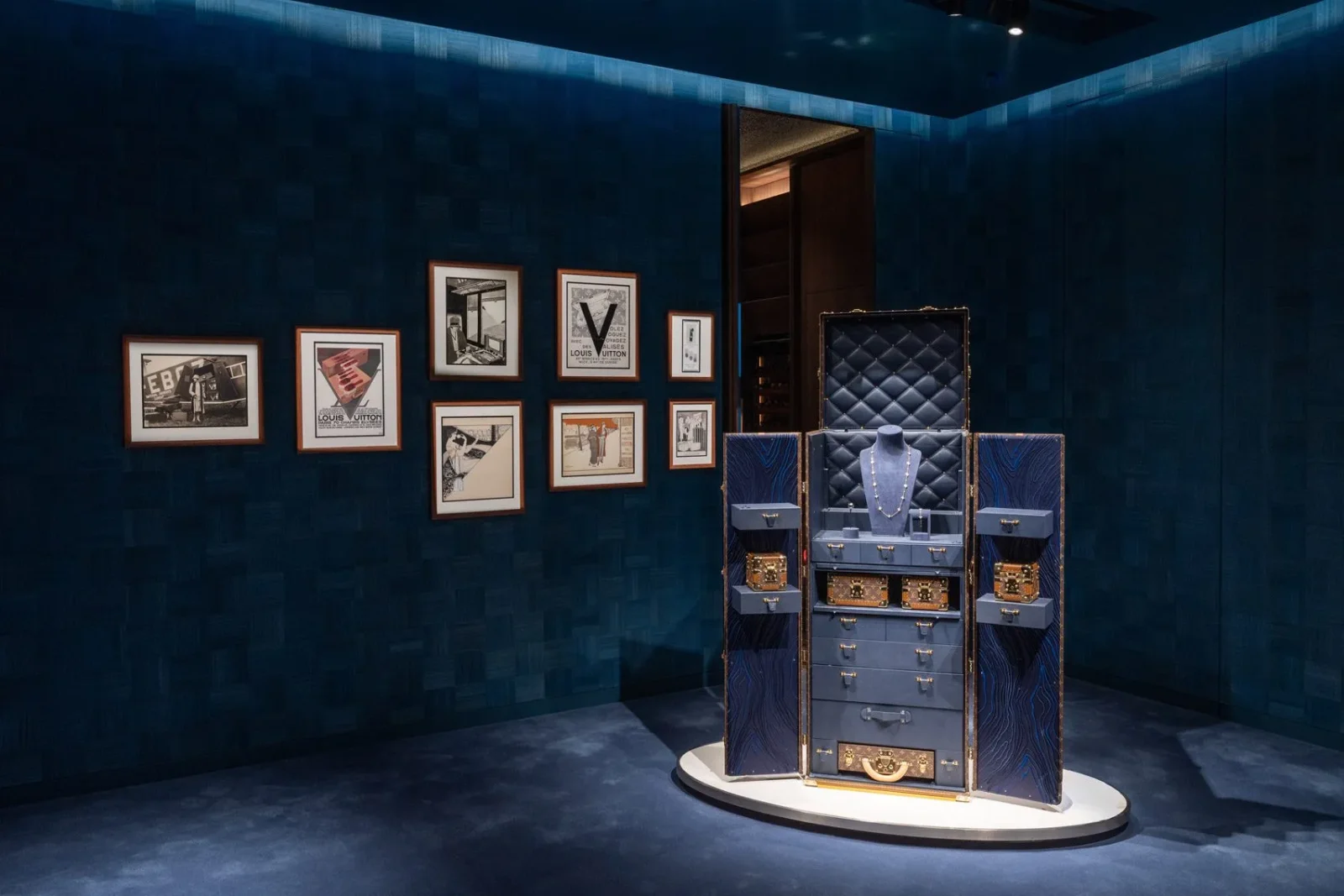 Luxury Retail Architecture Defined by Fluid Façades and Experiential Flagship Interiors
