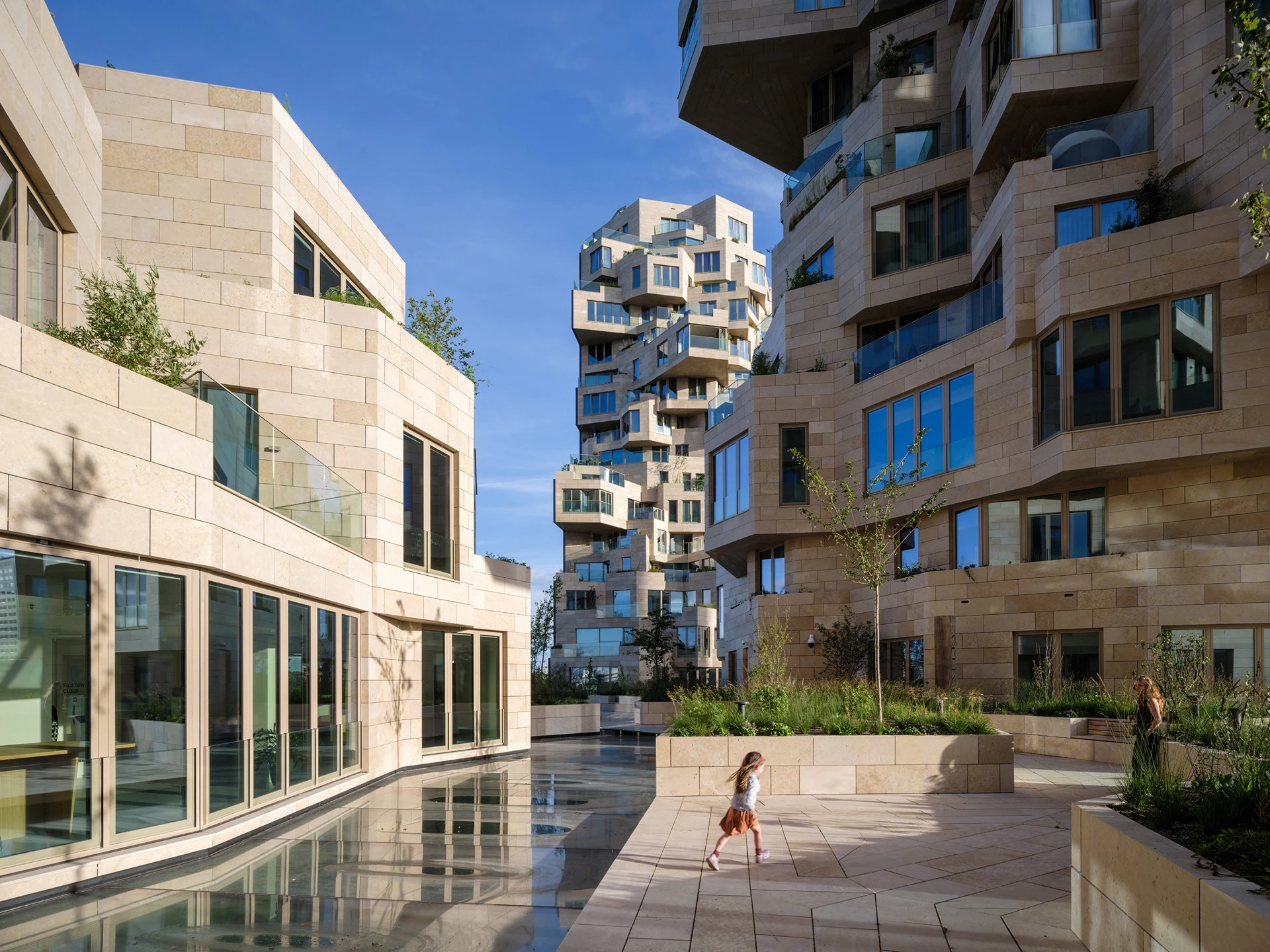 10 Mixed-Use Developments that Changed the Language of Large-Scale Architecture