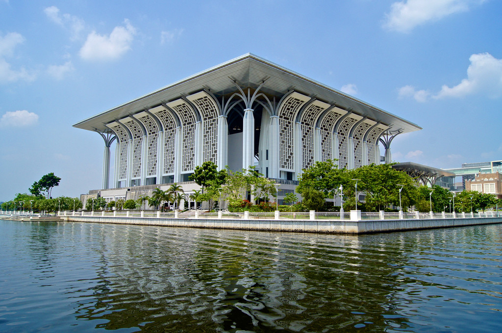 Malaysian Architecture is a Fusion of Hybrid Urbanism, Megastructures, and Climate-Responsive Design