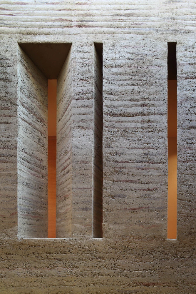 Circular Architecture Begins with Soil: Rammed Earth Revival 10 Circular Architecture Begins with Soil: Revival of Rammed Earth