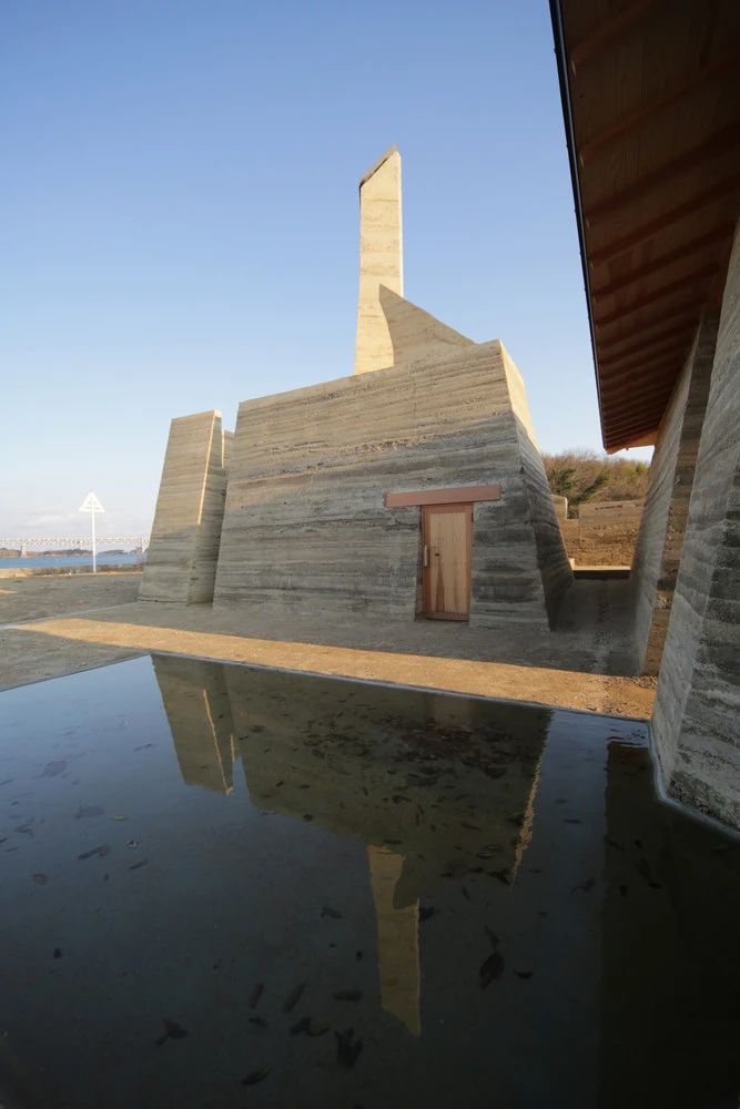 Circular Architecture Begins with Soil: Rammed Earth Revival 11 Circular Architecture Begins with Soil: Revival of Rammed Earth