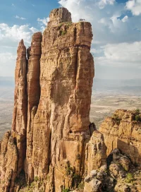 8 Proto-Parametric Churches That Were Ahead of Their Time