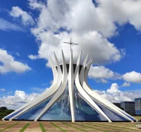 8 Proto-Parametric Churches That Were Ahead of Their Time