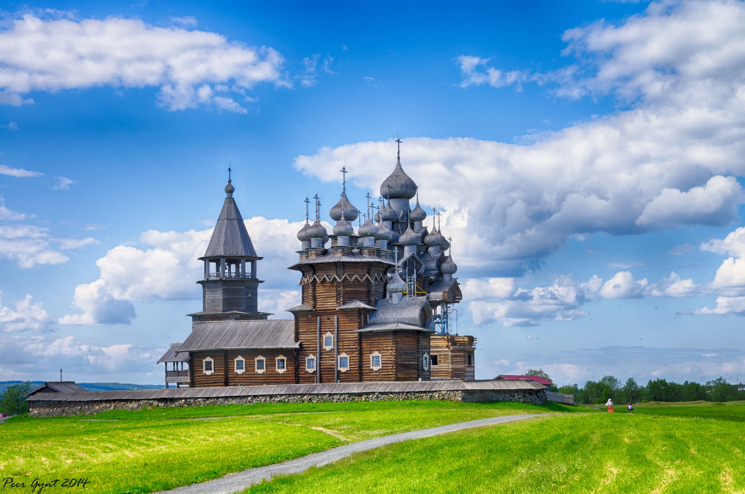 8 Proto-Parametric Churches That Were Ahead of Their Time 20 8 Proto-Parametric Churches That Were Ahead of Their Time