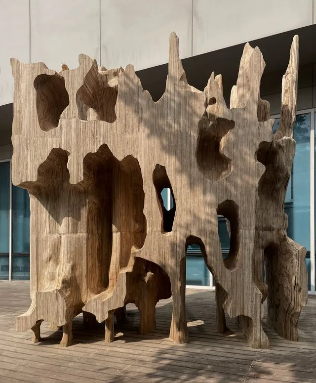 Reinterpreting Traditional Hanok Korean Architecture with AI Through Flow, Form, and Spatial Logic