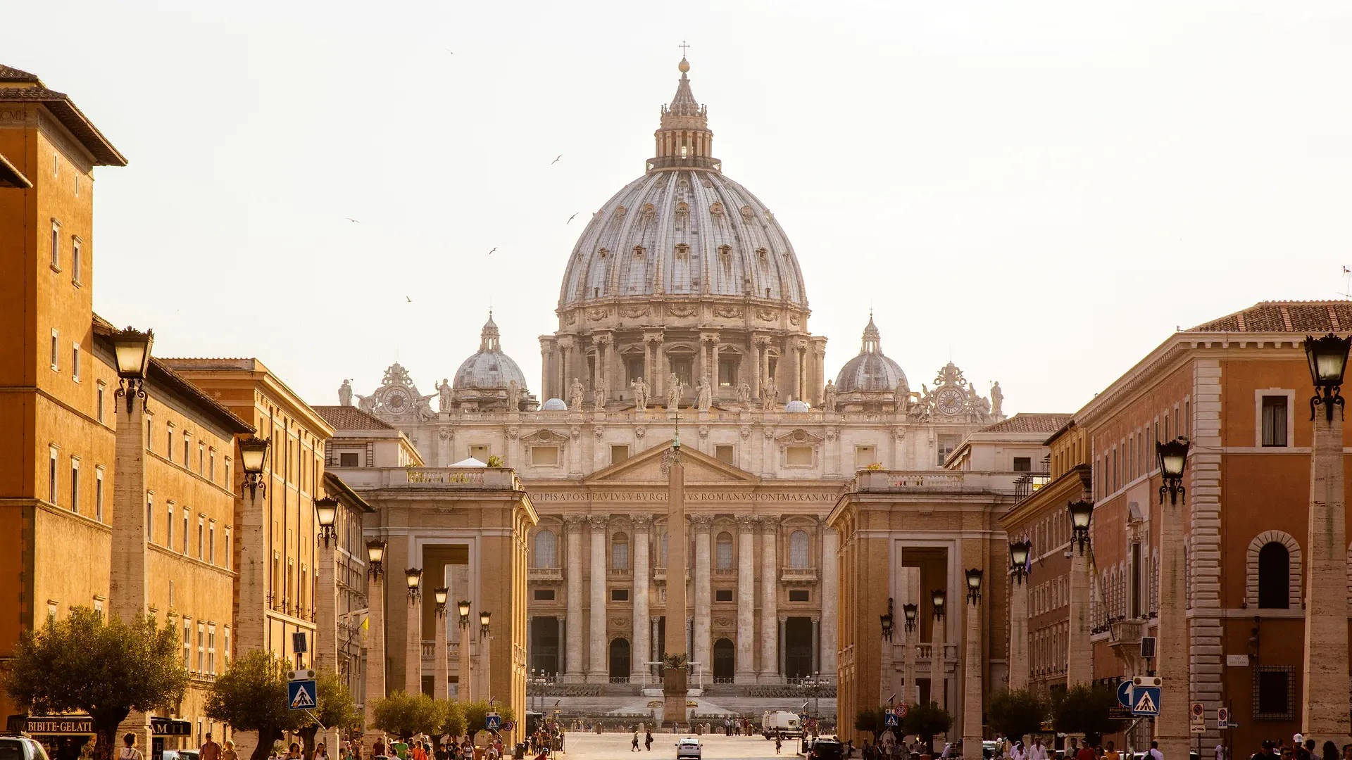 8 Proto-Parametric Churches That Were Ahead of Their Time 11 8 Proto-Parametric Churches That Were Ahead of Their Time