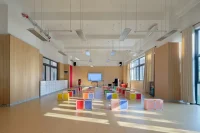Dynamic and Interconnected Learning Spaces Define Shenzhen Longhua Foreign Languages School by Z&Z STUDIO