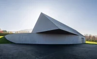 Yaw House by KWK Promes: A Rotating Mountain Home Embedded Into the Beskid Landscape