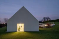 Yaw House by KWK Promes: A Rotating Mountain Home Embedded Into the Beskid Landscape