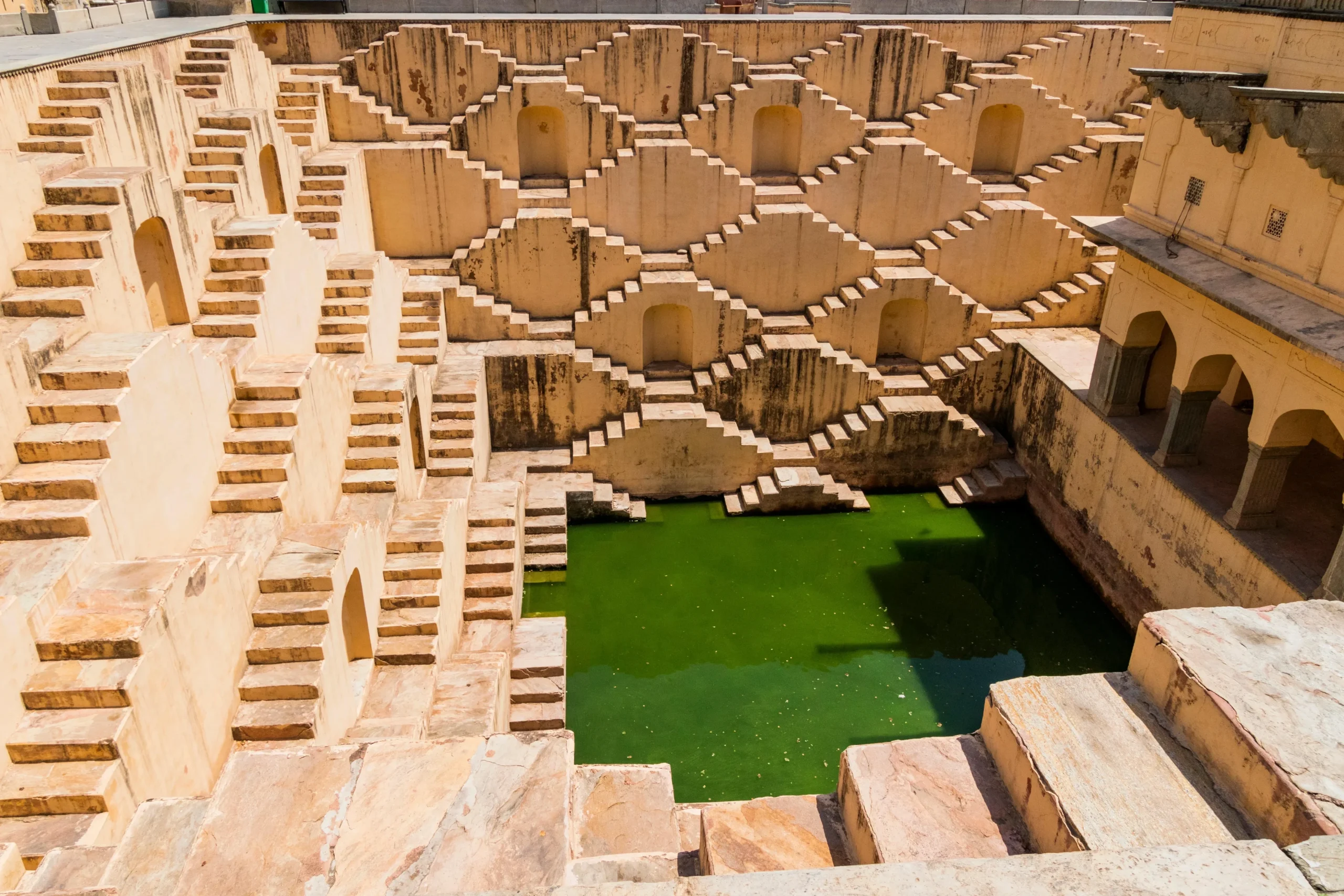 10 Iconic Stepwells That Showcase India’s Architectural Legacy 14 10 Iconic Stepwells