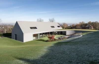 Yaw House by KWK Promes: A Rotating Mountain Home Embedded Into the Beskid Landscape