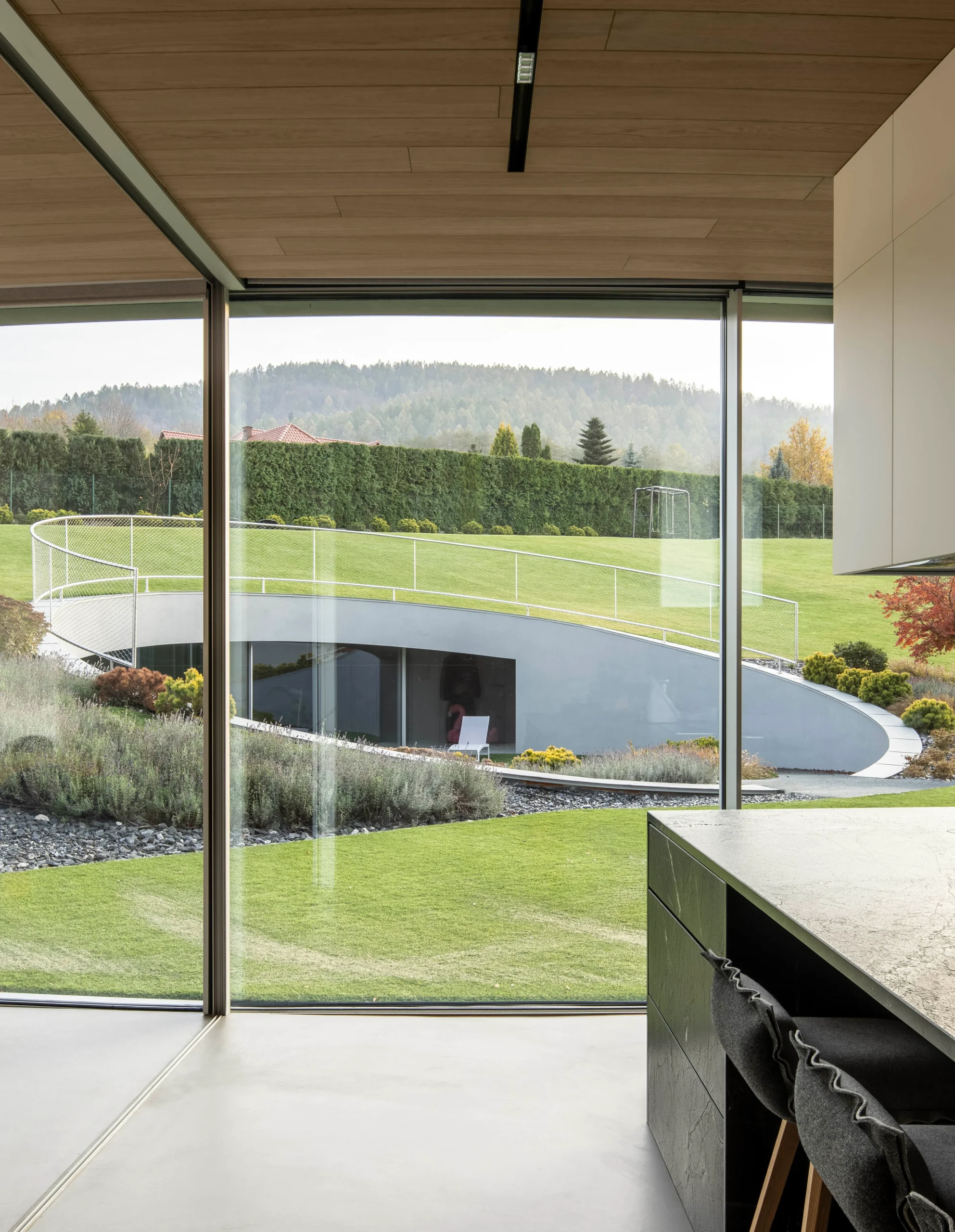 Yaw House by KWK Promes: A Rotating Mountain Home Embedded Into the Beskid Landscape