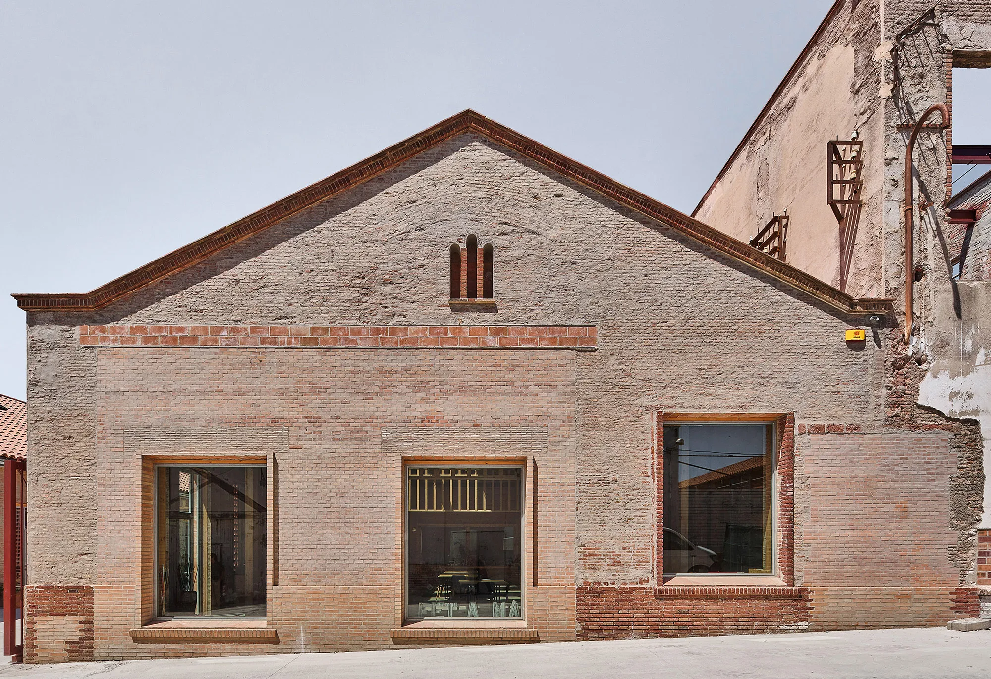 Rehabilitation of Historic Vapor Cortès – Prodis 1923 by H ARQUITECTES | Industrial Heritage