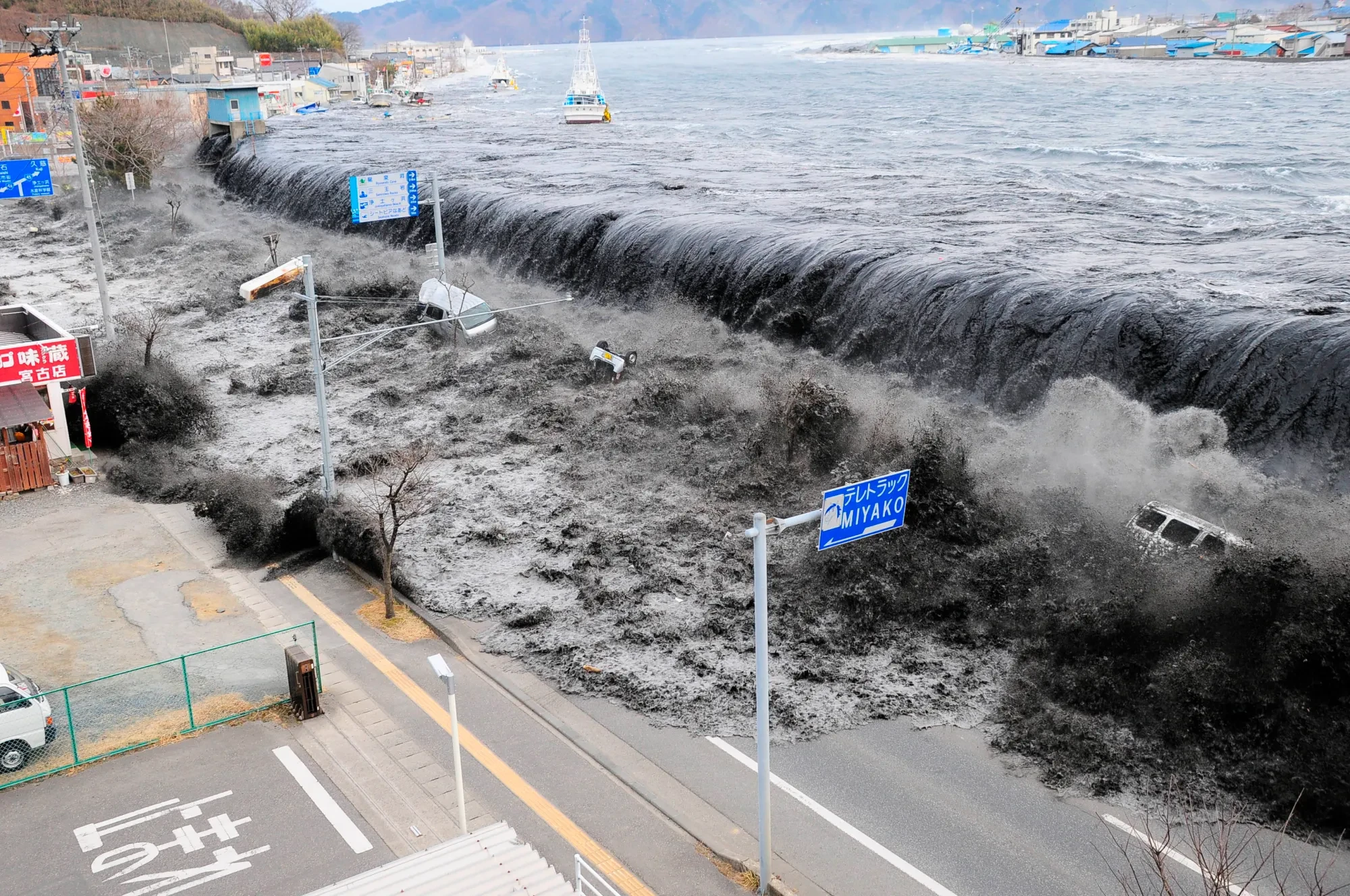 Architecture After Earthquakes and Tsunamis: How Cities Rebuild After Catastrophe