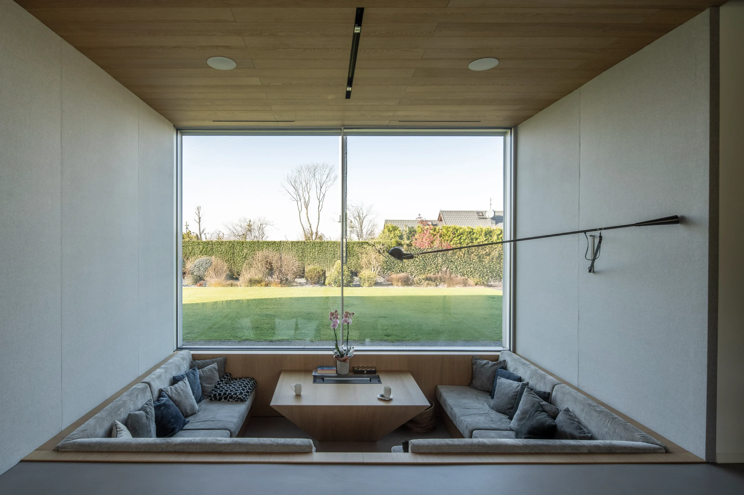 Yaw House by KWK Promes: A Rotating Mountain Home Embedded Into the Beskid Landscape