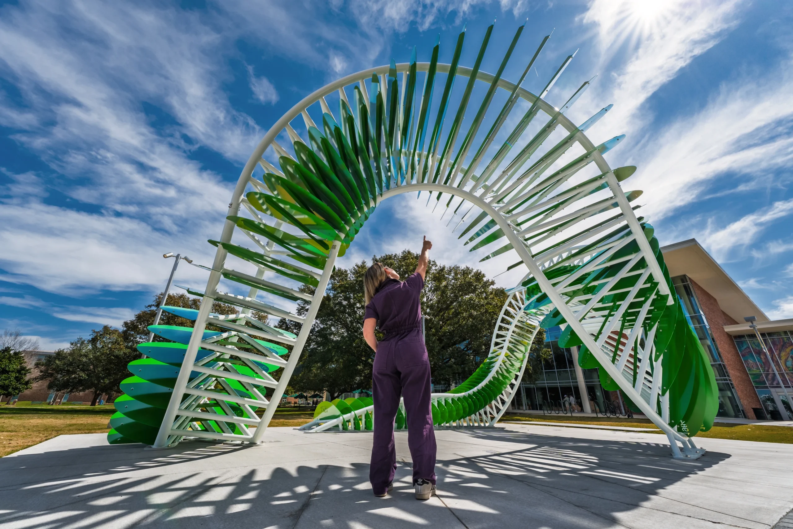 AION’s Wave-Like Form by X-Topia + CRGArchitecture Activates Public Space 9 AION by X-Topia + CRGArchitecture