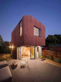 Byben Transforms a Compact ADU in Los Angeles Into a Sculptural Backyard Retreat
