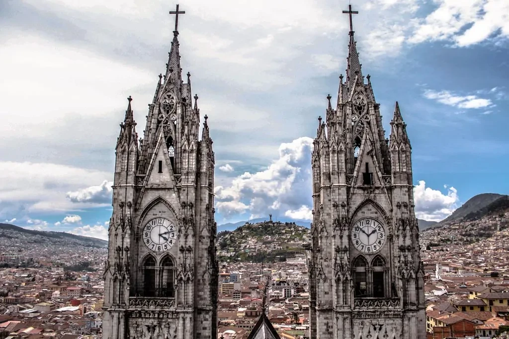 Ecuador City Guide: Architecture, Heritage & Contemporary Design 15 Ecuador City Guide
