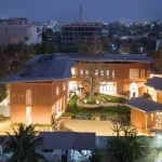 Goethe-Institut Dakar by Francis Kéré is a Climate-Responsive Design Shaped by an Existing Tree