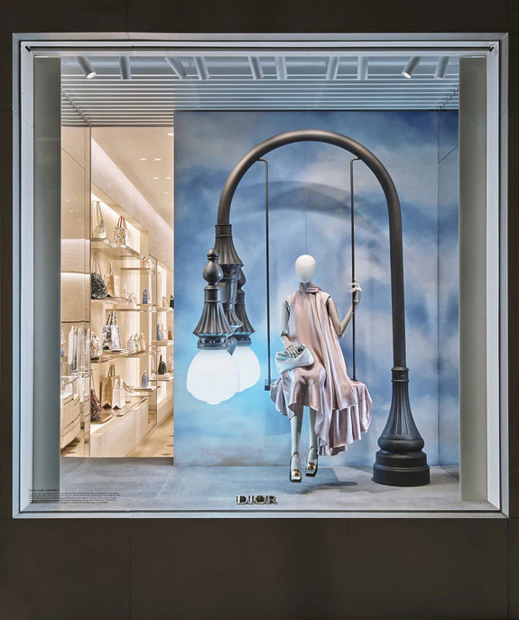 Dior’s Storefronts Turn Surreal as Alex Chinneck Warps New York and Beverly Hills 6 Dior’s Storefronts Turn Surreal as Alex Chinneck Warps New York and Beverly Hills