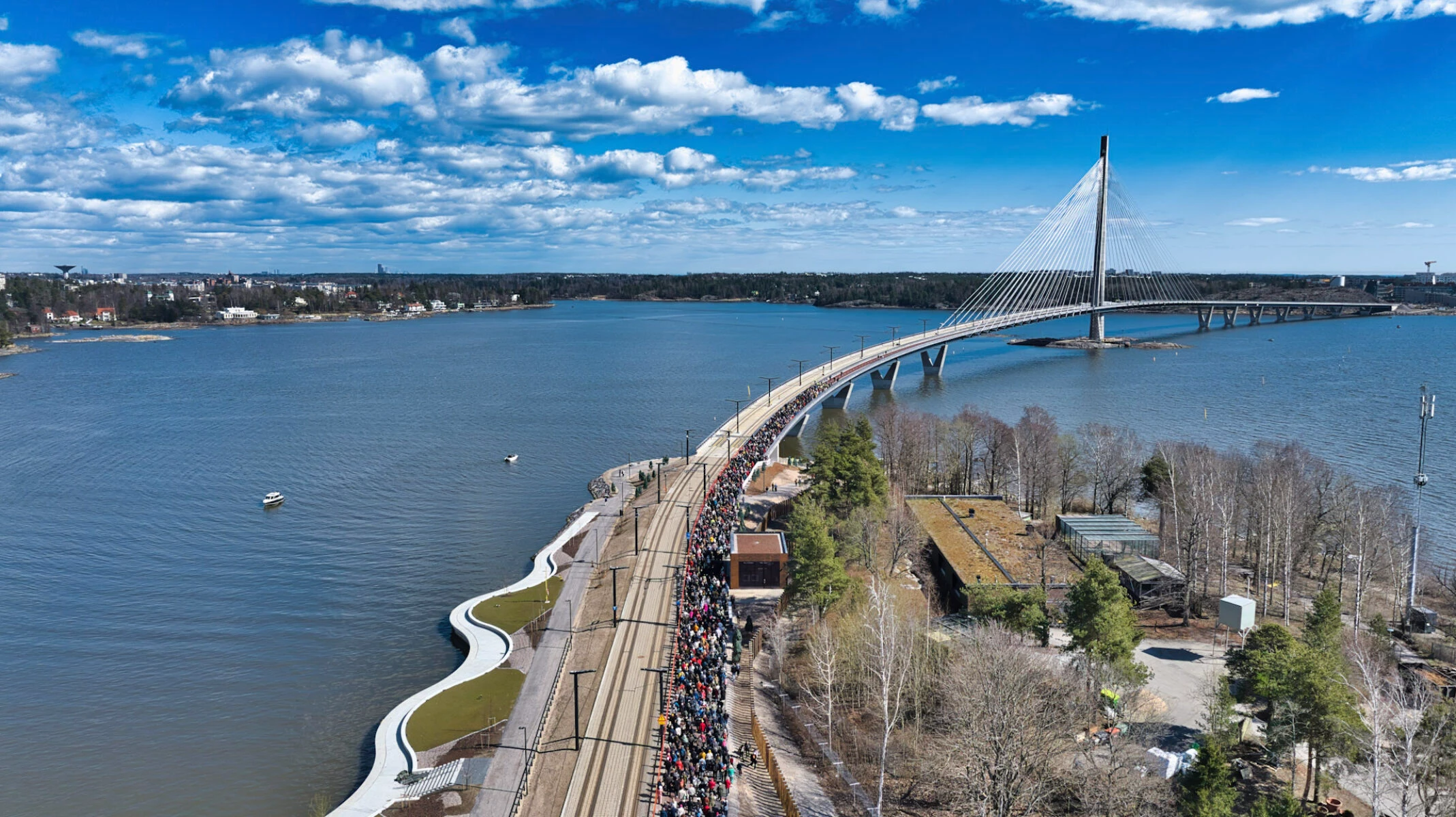 Finland’s Longest Bridge Opens in Helsinki for Pedestrians and Cyclists