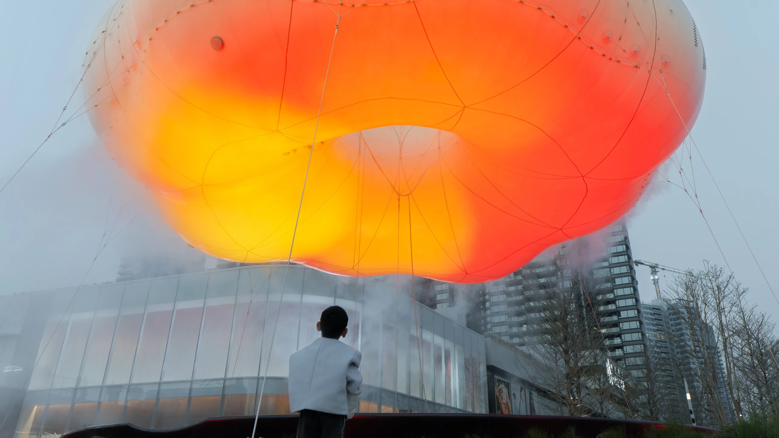 PILLS Designs Floating Cloud Installation for Dongguan MIXC VILLAGE 16 PILLS Designs Floating Cloud Installation for Dongguan MIXC VILLAGE