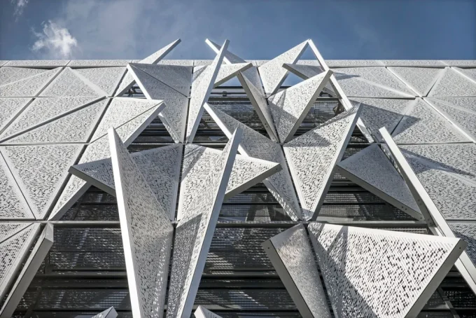 How Adaptive Thresholds Are Redefining the Way Buildings Move