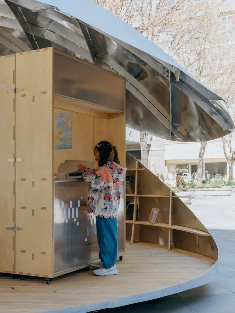LUO Studio Unveils the Shell Book Pavilion with Kinetic Design in Beijing 8 Shell Book Pavilion by LUO studio