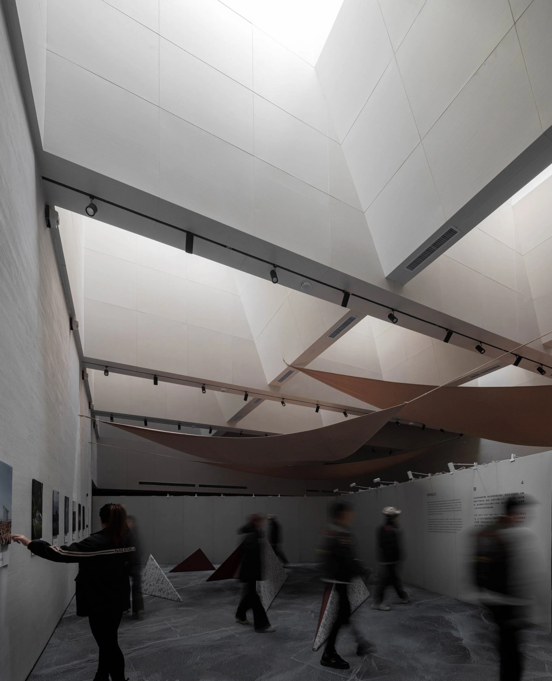 Prairie Ark by BUZZ Emerges as a Futuristic Gallery in Inner Mongolia 6 Prairie Ark by BUZZ