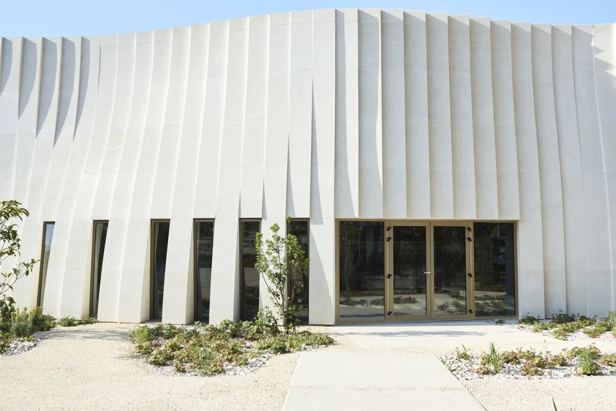 Material Intelligence: How Stone is Reclaiming Structural Authority 15 How Stone is Reclaiming Structural Authority