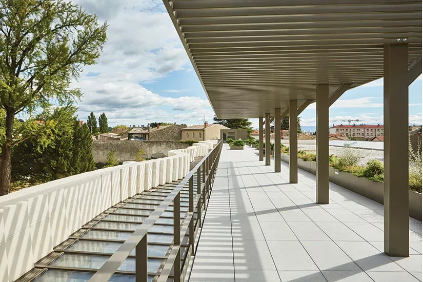 Material Intelligence: How Stone is Reclaiming Structural Authority 17 How Stone is Reclaiming Structural Authority