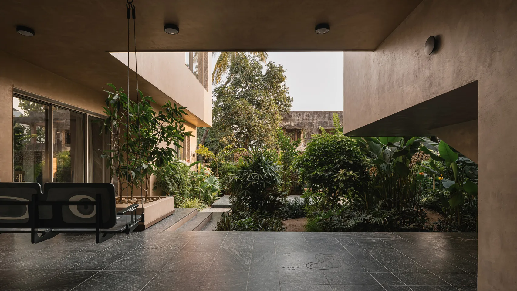 Amaltash by Design ni Dukaan Blends Corbusier’s Modernism with Doshi’s Human-Centric Architecture