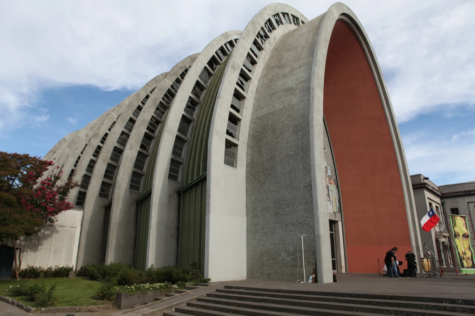 Architecture After Earthquakes and Tsunamis: How Cities Rebuild After Catastrophe