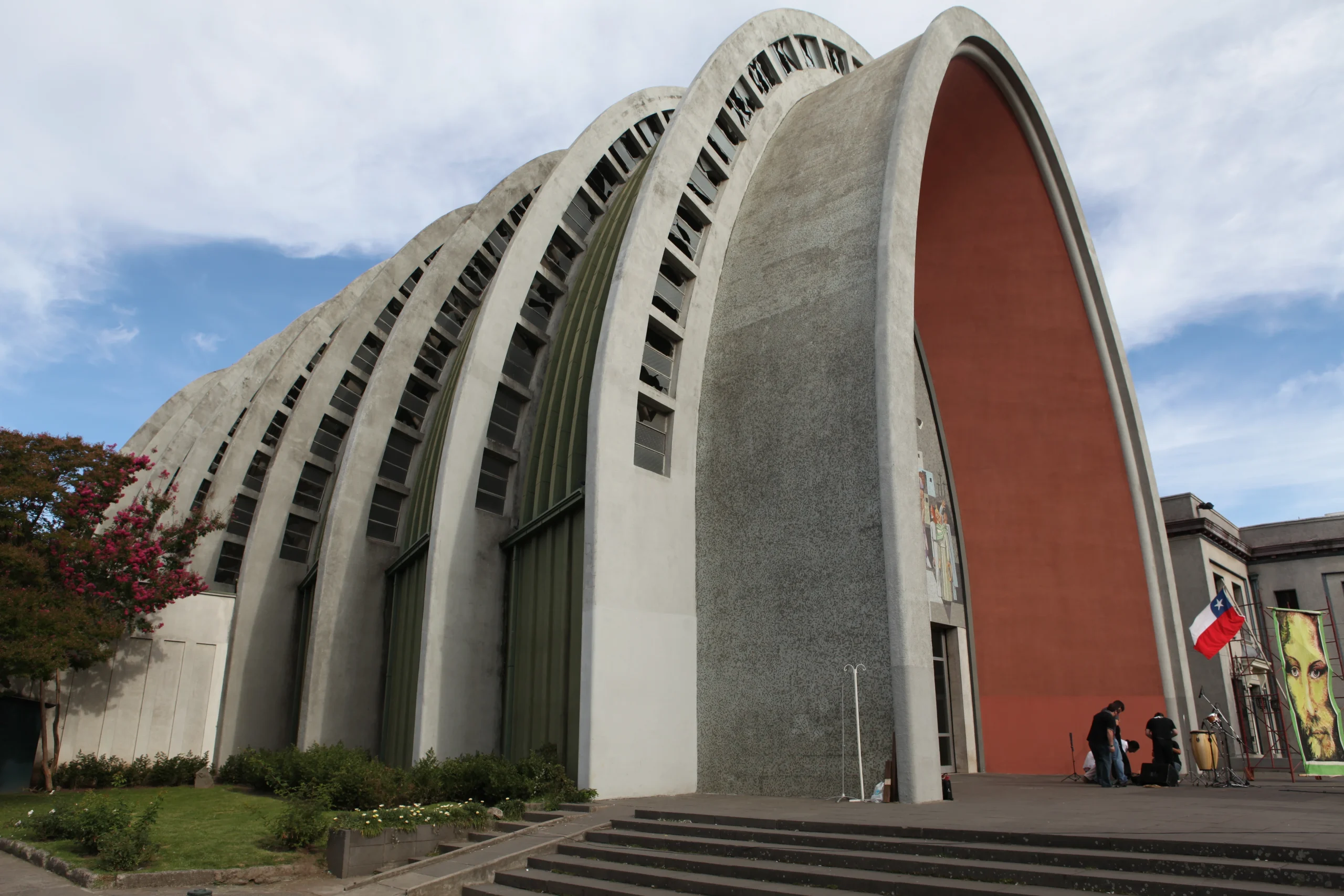 Architecture After Earthquakes and Tsunamis: How Cities Rebuild After Catastrophe