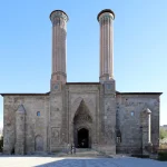 The Evolution of Minarets Across Islamic Architecture
