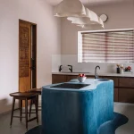 Amaltash by Design ni Dukaan Blends Corbusier’s Modernism with Doshi’s Human-Centric Architecture