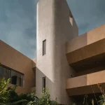 Amaltash by Design ni Dukaan Blends Corbusier’s Modernism with Doshi’s Human-Centric Architecture