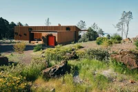 Faulkner Architects Designs Wildfire-Resilient Living in California’s Remote Landscapes