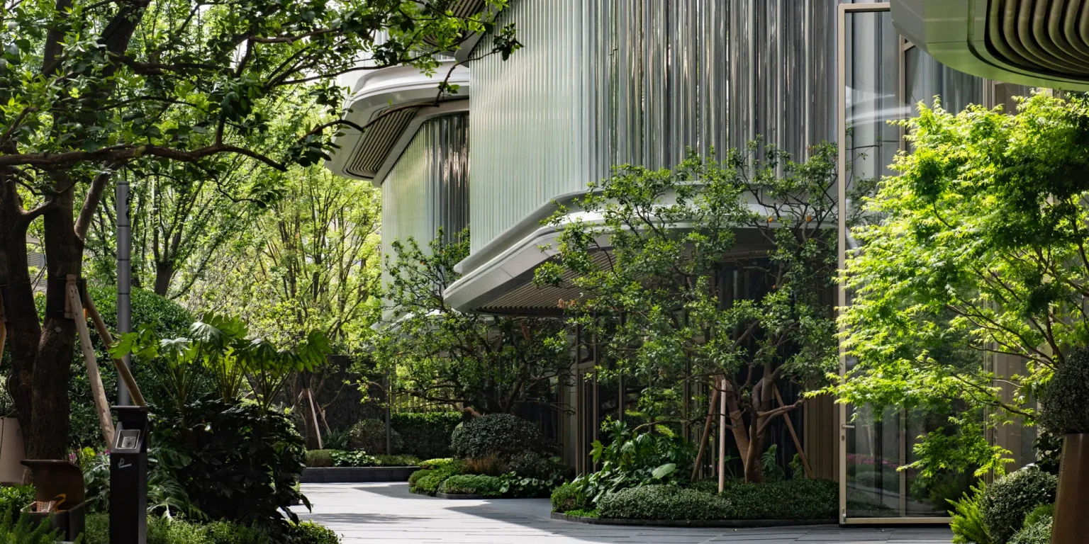 Foster + Partners Crafts Petal-Shaped Art Destination in Shanghai
