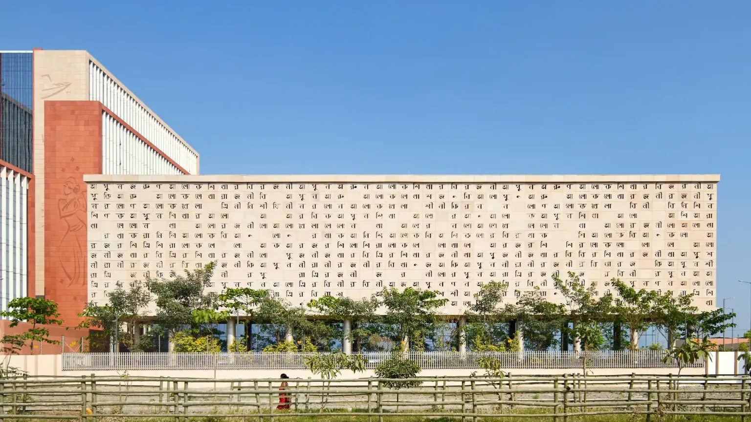 ITC Green Center by Morphogenesis Blends Art, Passive Design, and Mixed-Use Innovation in Kolkata 5 ITC Green Center by Morphogenesis