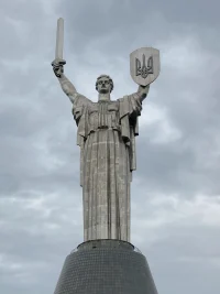 6 powerful Soviet-era landmarks