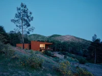 Faulkner Architects Designs Wildfire-Resilient Living in California’s Remote Landscapes
