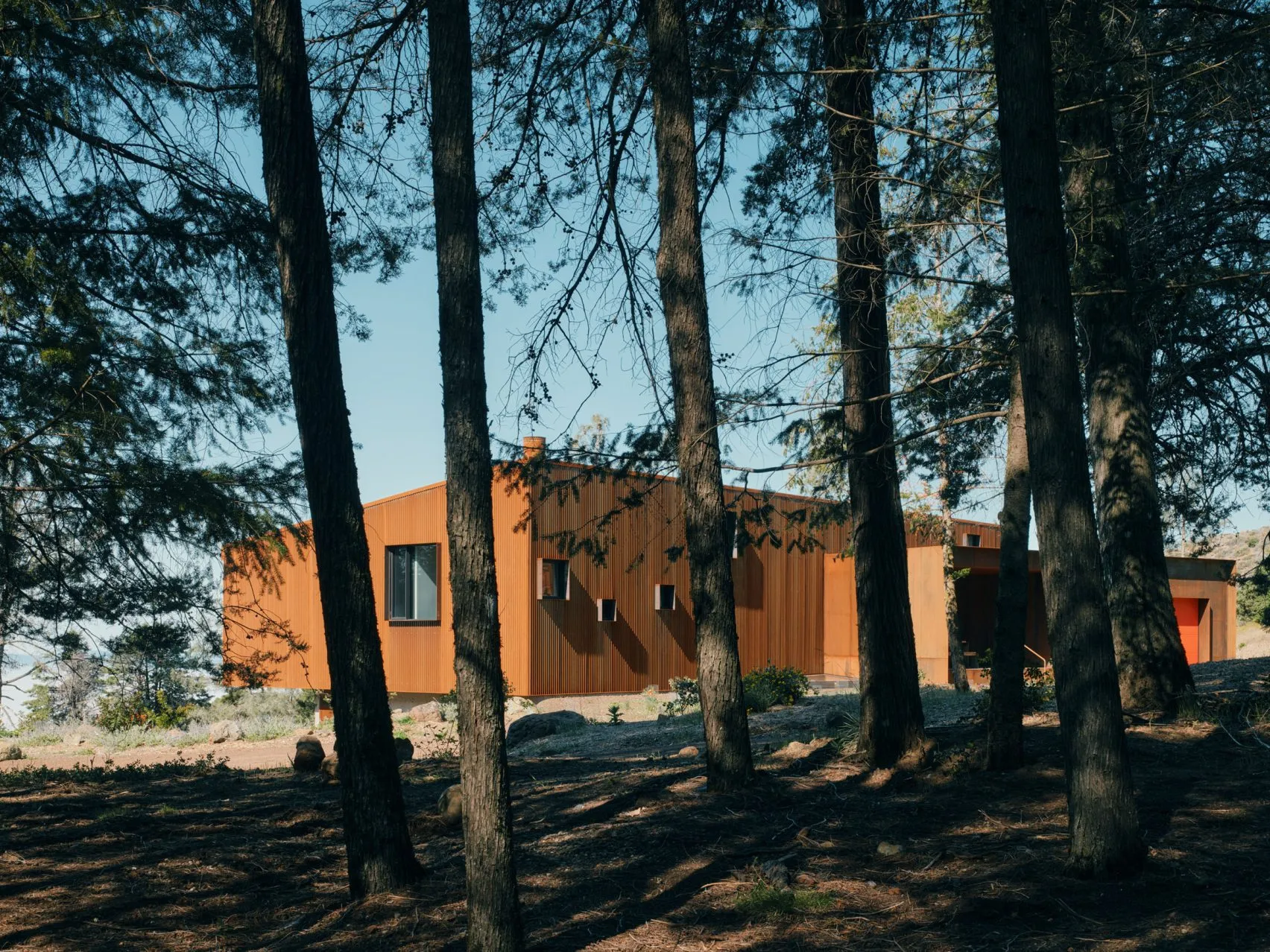 Faulkner Architects Designs Wildfire-Resilient Living in California’s Remote Landscapes