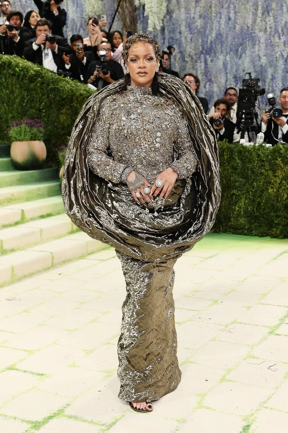 8 Jaw-Dropping Met Gala 2026 Looks Inspired by Art 5 10 Jaw-Dropping Met Gala 2026 Looks Inspired by Art