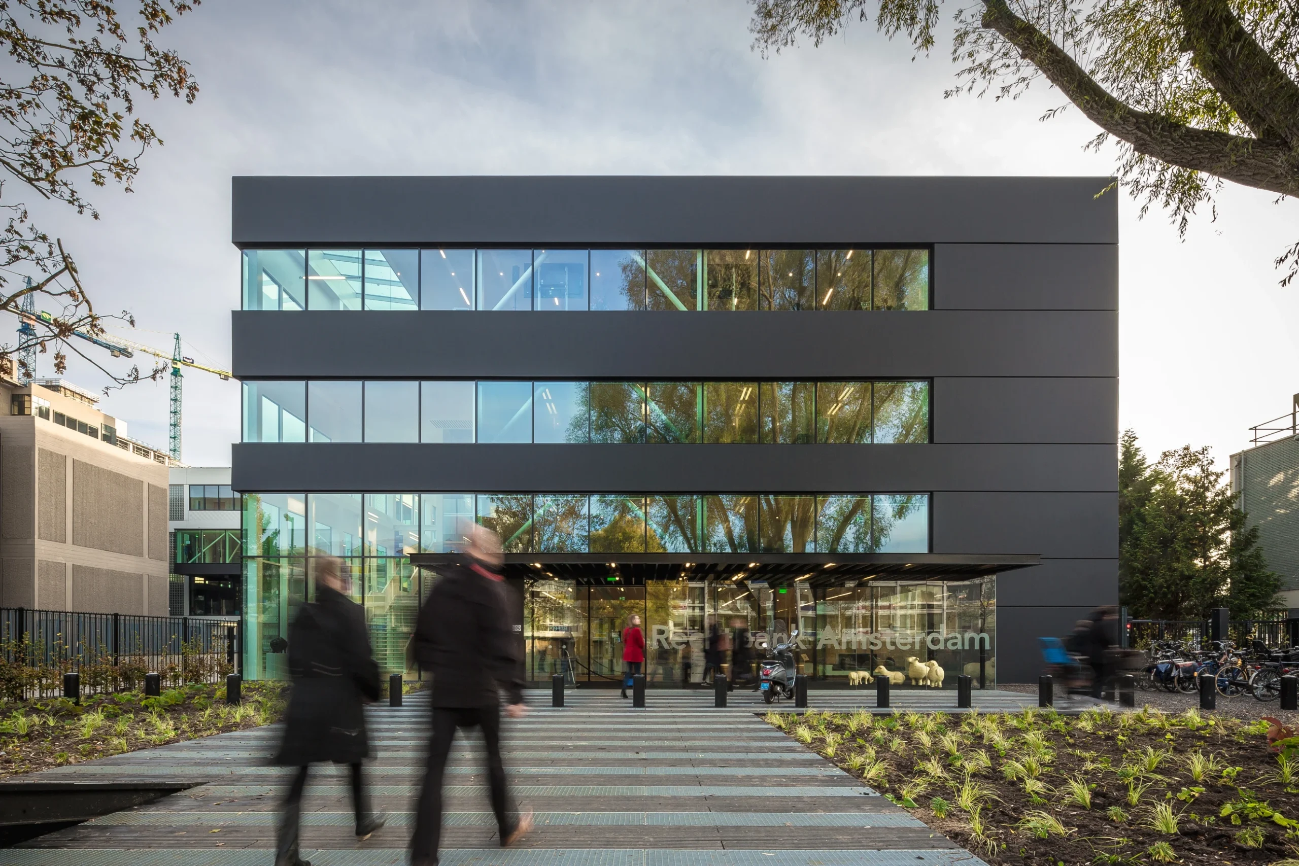 Circular Architecture: 8 Projects Designed to Be Disassembled, Reused, and Never Wasted 11 Circular Architecture: 8 Projects Designed to Be Disassembled, Reused, and Never Wasted